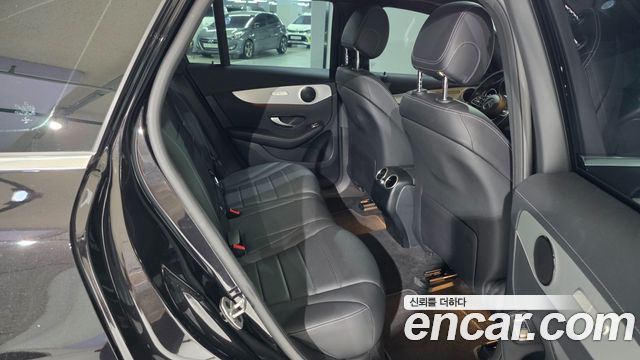 Mercedes-Benz GLC-Class 2021 — photo 19