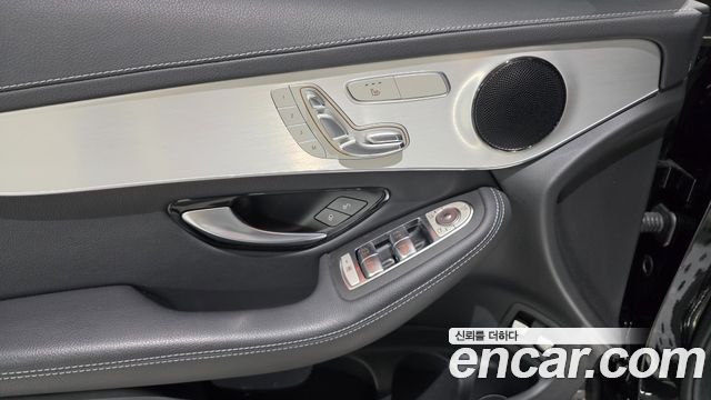 Mercedes-Benz GLC-Class 2021 — photo 20
