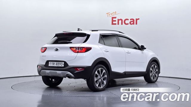 Kia Stonic 2019 — photo 2