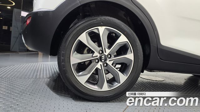 Kia Stonic 2019 — photo 5