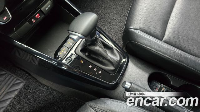 Kia Stonic 2019 — photo 12