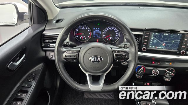 Kia Stonic 2019 — photo 19