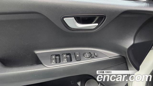 Kia Stonic 2019 — photo 25