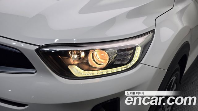 Kia Stonic 2019 — photo 8
