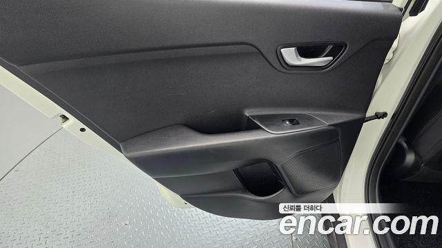 Kia Stonic 2019 — photo 15