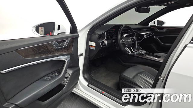 Audi A6 2020 — photo 13