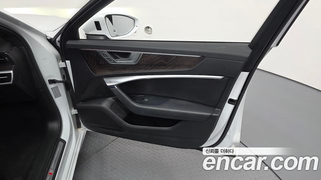 Audi A6 2020 — photo 14