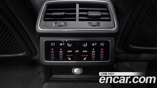 Audi A6 2020 — photo 30