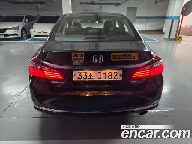 Honda Accord 2016 — photo 2