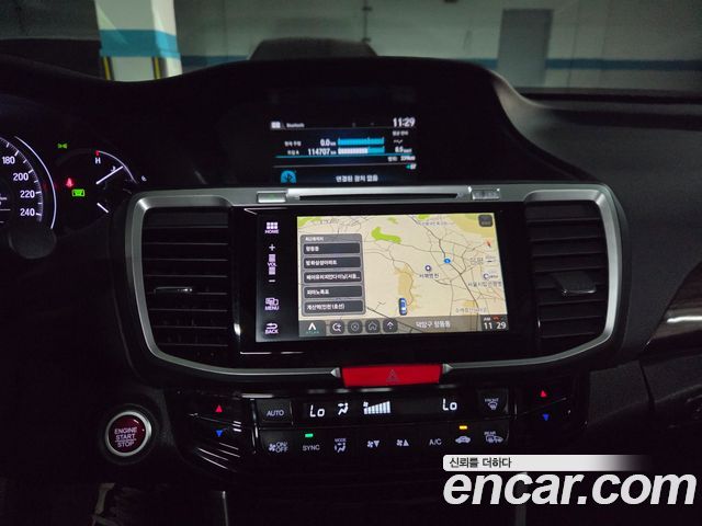 Honda Accord 2016 — photo 6