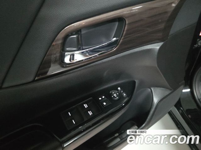 Honda Accord 2016 — photo 11