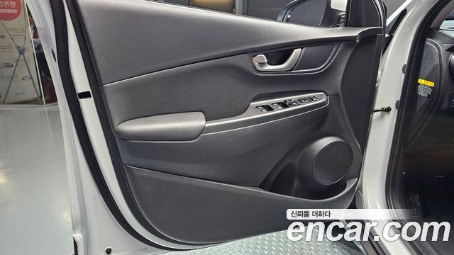 Hyundai Kona 2018 — photo 14