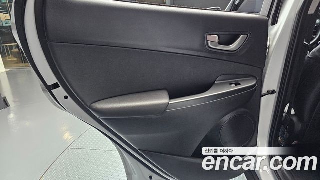 Hyundai Kona 2018 — photo 15