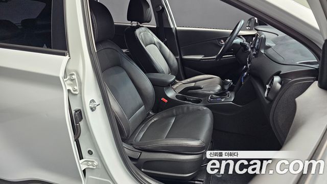 Hyundai Kona 2018 — photo 16