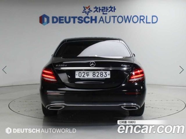 Mercedes-Benz E-Class 2019 — photo 4
