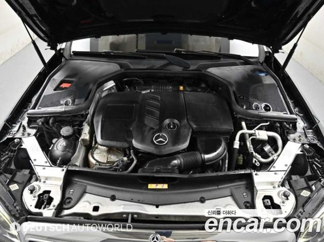 Mercedes-Benz E-Class 2019 — photo 6