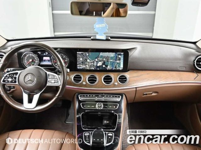 Mercedes-Benz E-Class 2019 — photo 7