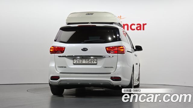 Kia Canival 2019 — photo 4