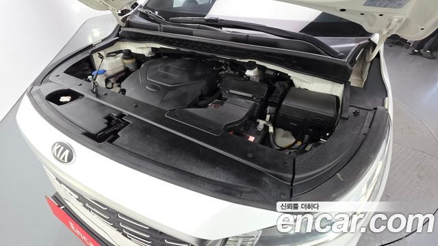 Kia Canival 2019 — photo 6