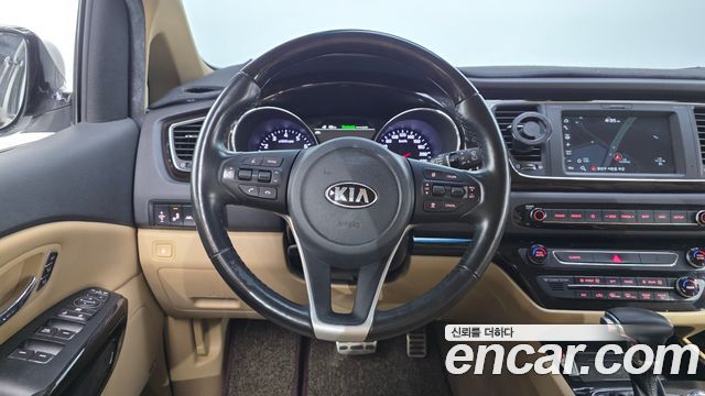 Kia Canival 2019 — photo 20
