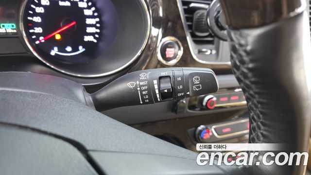 Kia Canival 2019 — photo 27