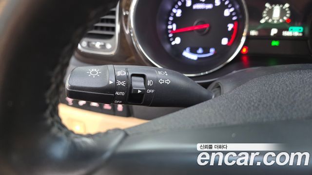Kia Canival 2019 — photo 33