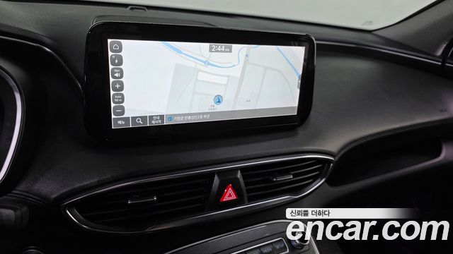Hyundai Santafe 2022 — photo 21