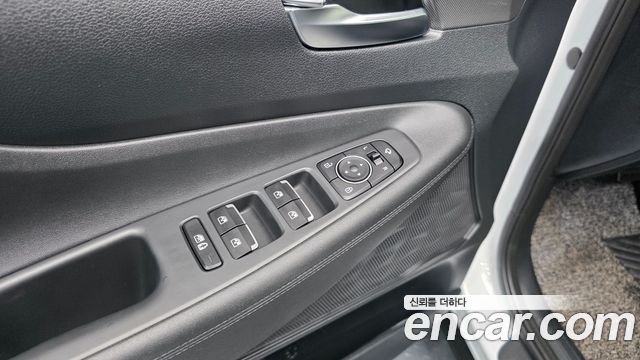 Hyundai Santafe 2022 — photo 26
