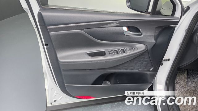 Hyundai Santafe 2022 — photo 14