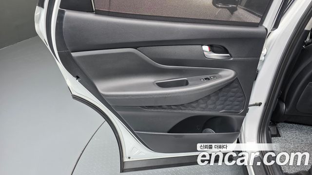 Hyundai Santafe 2022 — photo 15