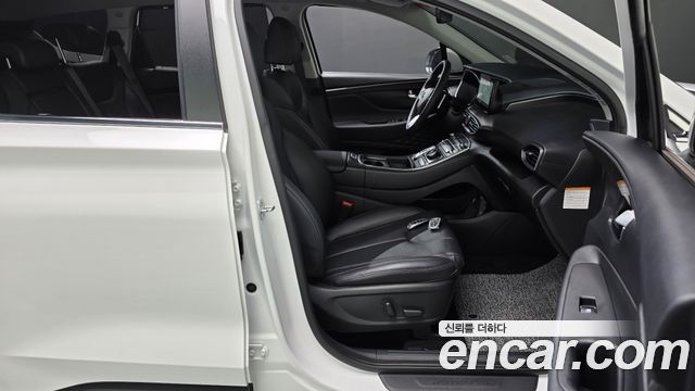 Hyundai Santafe 2022 — photo 16
