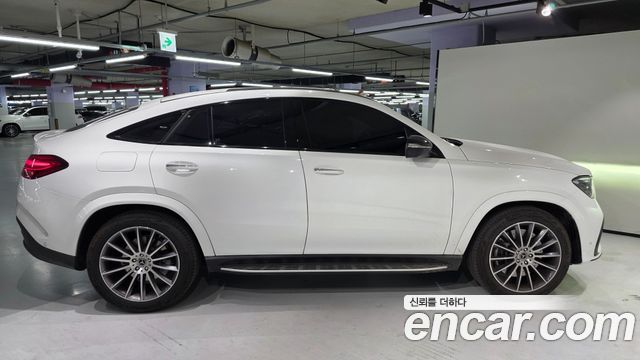 Mercedes-Benz GLE-Class 2026 — photo 9