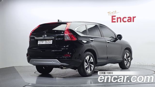 Honda CR-V 2016 — photo 2