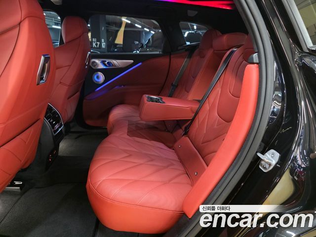 BMW XM 2026 — photo 11