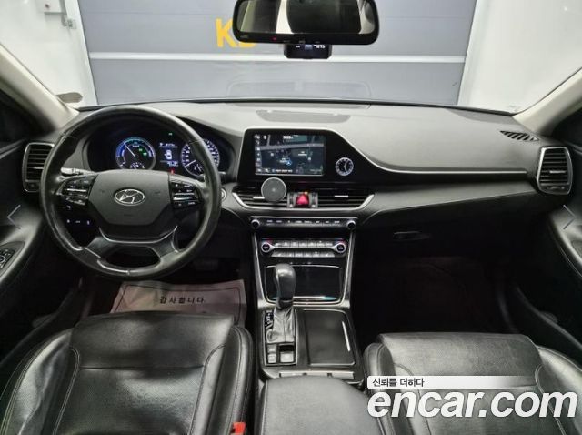 Hyundai Grandeur 2018 — photo 8