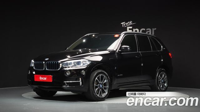 BMW X5 2018 — photo 1