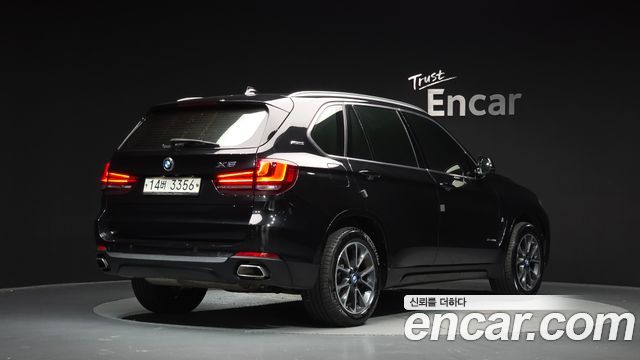 BMW X5 2018 — photo 2