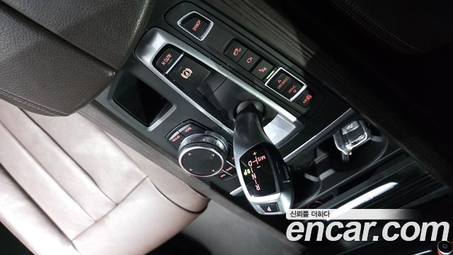 BMW X5 2018 — photo 12