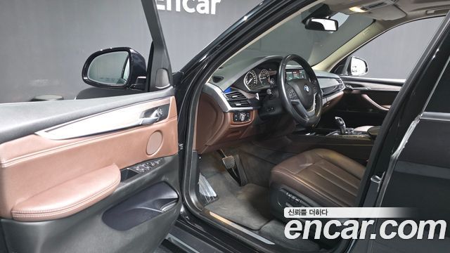 BMW X5 2018 — photo 13
