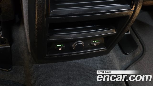 BMW X5 2018 — photo 24