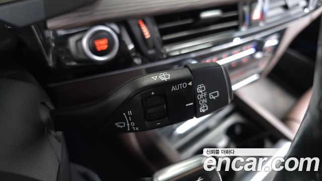 BMW X5 2018 — photo 27