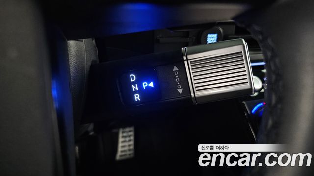Hyundai Santafe 2025 — photo 12