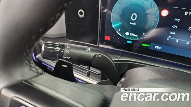 Hyundai Santafe 2025 — photo 29