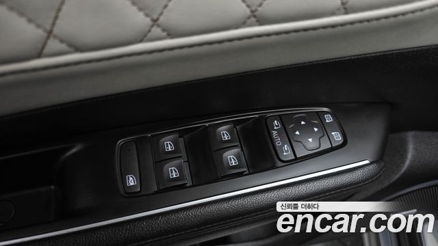 Renault Korea SM6 2017 — photo 17
