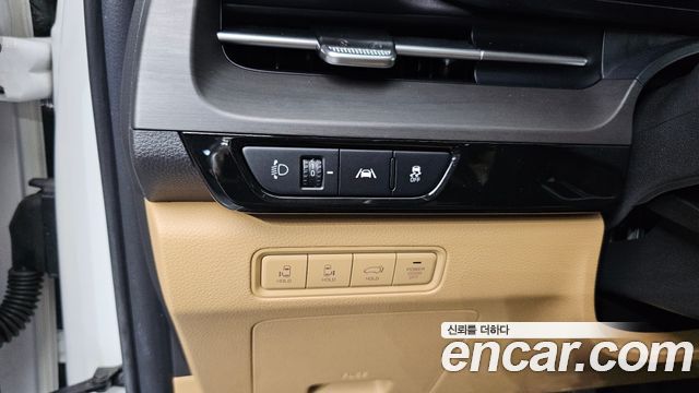 Kia Canival 2021 — photo 20