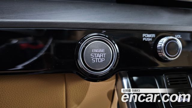 Kia Canival 2021 — photo 25