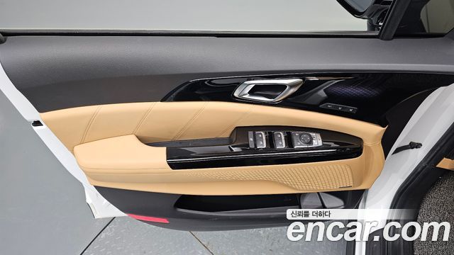 Kia Canival 2021 — photo 14