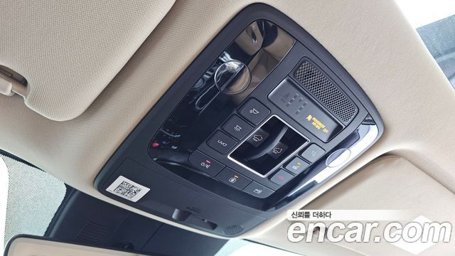 Kia Canival 2021 — photo 27