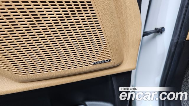 Kia Canival 2021 — photo 32