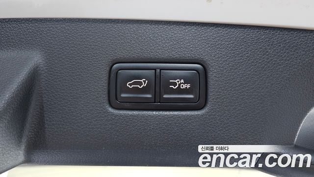 Kia Canival 2021 — photo 36
